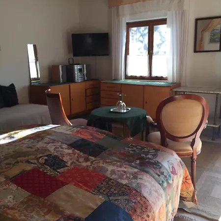 Mandula Haz Guest house